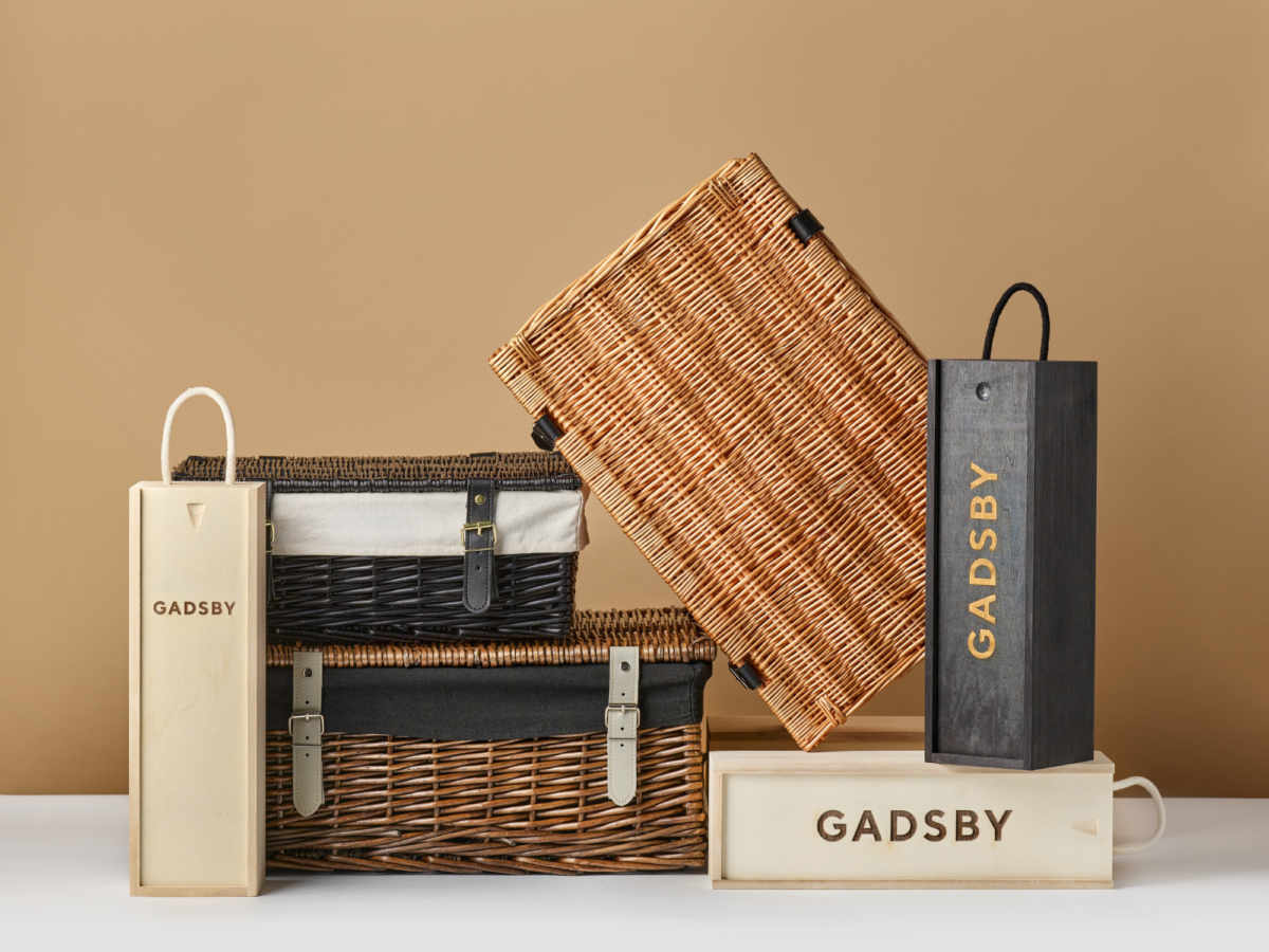 How to choose the right packaging for your brand with a range of hampers, bottle boxes and cardboard gift boxes