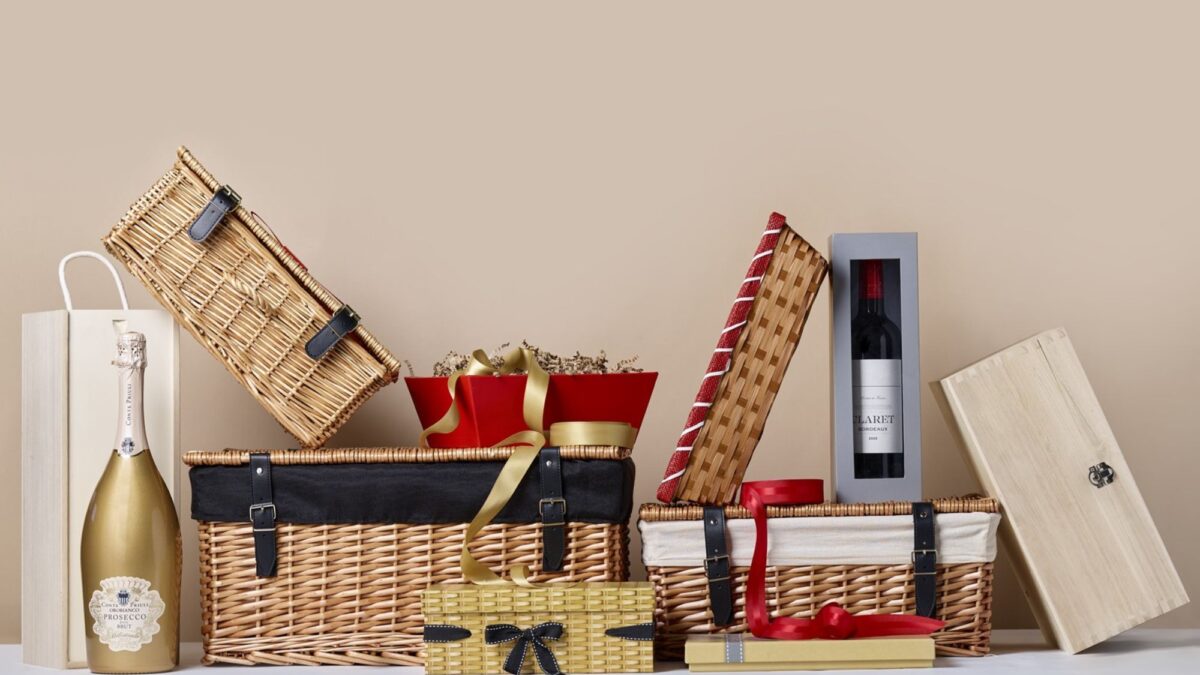 Create luxury winter gift hampers that sell